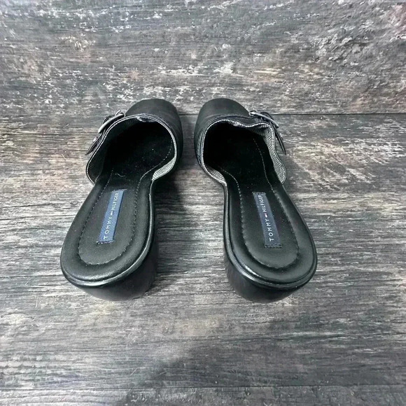 Tommy Hilfiger Black Mules with Wide Strap and Thick Sole - Picture 2 of 5